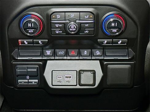 Used 2023 Chevrolet Silverado 2500 LT w/ Convenience Package image 30