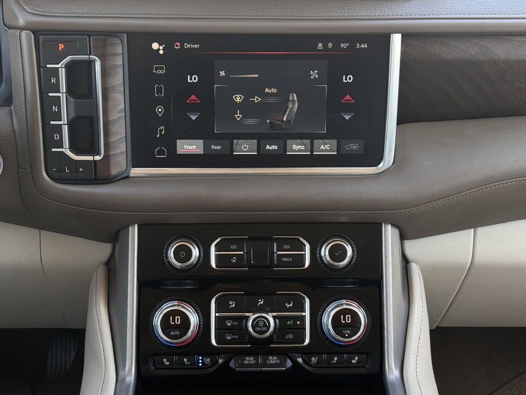 Used 2023 GMC Yukon Denali AWD/4WD image 18