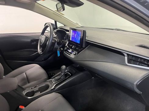 Used 2024 Toyota Corolla LE FWD image 11
