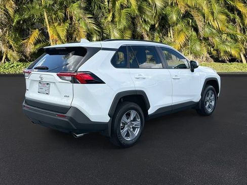 Used 2025 Toyota RAV4 XLE w/ Convenience Package FWD image 4
