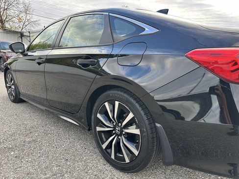 Used 2022 Honda Civic EX image 40