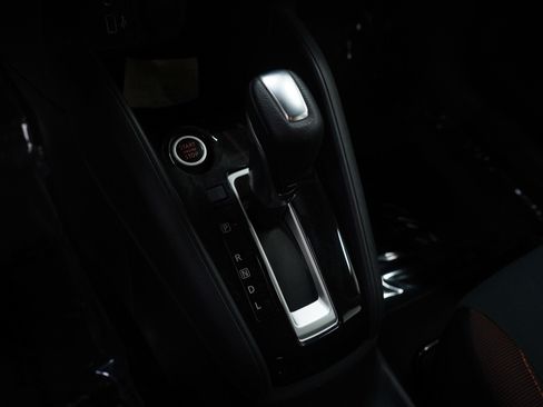 Used 2020 Nissan Versa SR w/ Trunk Package image 20