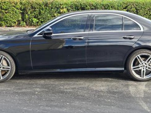 Used 2019 Mercedes-Benz E 300 image 3