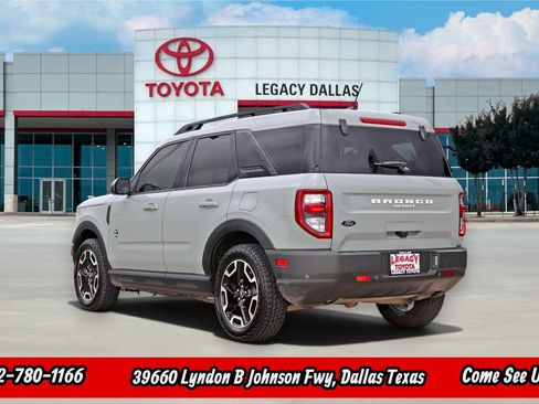 Used 2023 Ford Bronco Sport Outer Banks w/ Tech Package AWD/4WD image 7