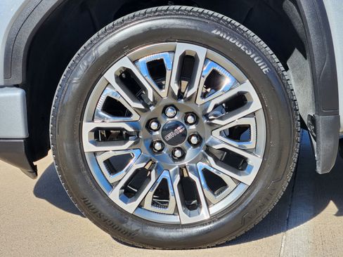 Used 2024 GMC Sierra 1500 Denali Ultimate image 15