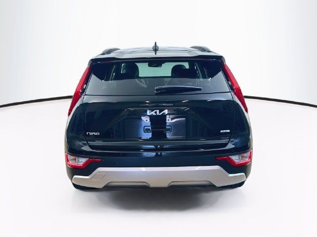 Used 2023 Kia Niro EX w/ EX Cold Weather Package FWD image 7