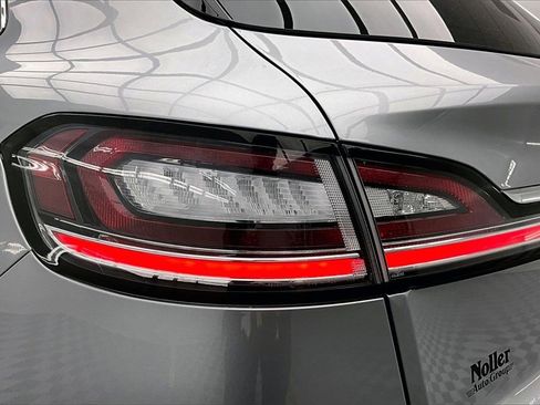 Used 2021 Lincoln Nautilus Reserve w/ Cargo Utility Package image 30