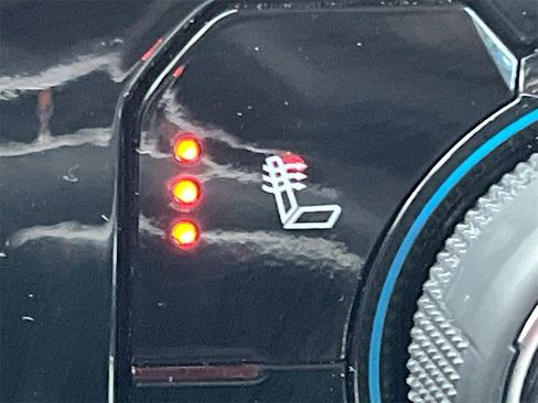 Used 2025 Chevrolet Silverado 1500 RST image 21