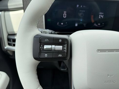 New 2026 Hyundai Santa Fe SE FWD image 10