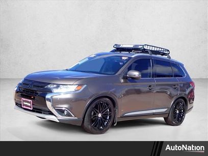 Used 2017 Mitsubishi Outlander SE