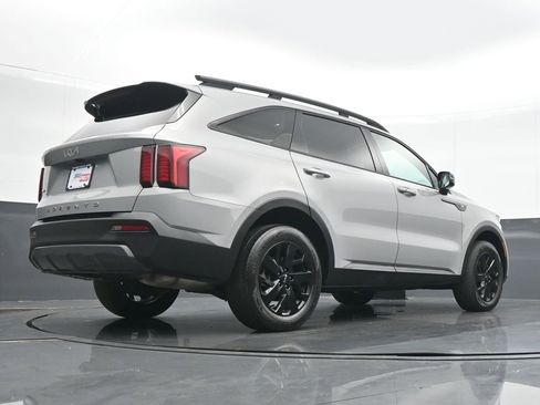 Used 2022 Kia Sorento S image 21