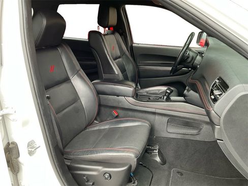 Used 2023 Dodge Durango GT image 28