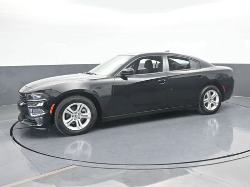 Used 2023 Dodge Charger SXT image 2