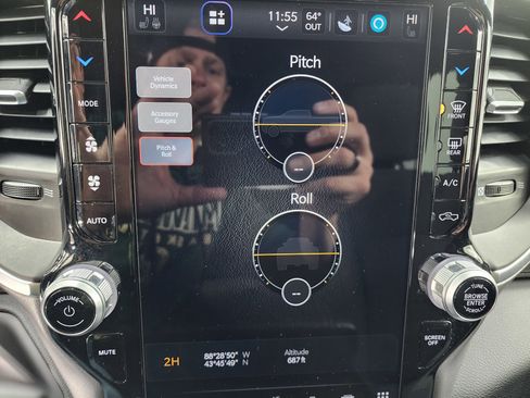 Used 2024 RAM 3500 Big Horn w/ Night Edition image 65