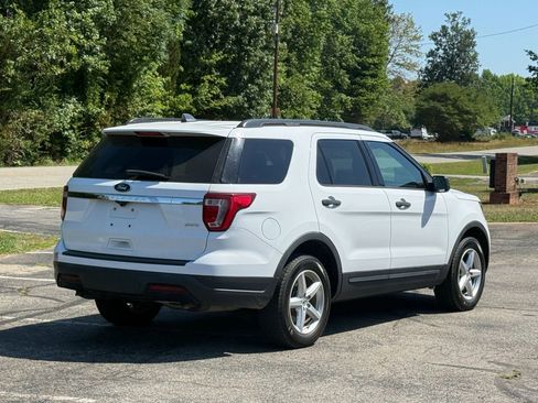 Used 2018 Ford Explorer 4WD image 3