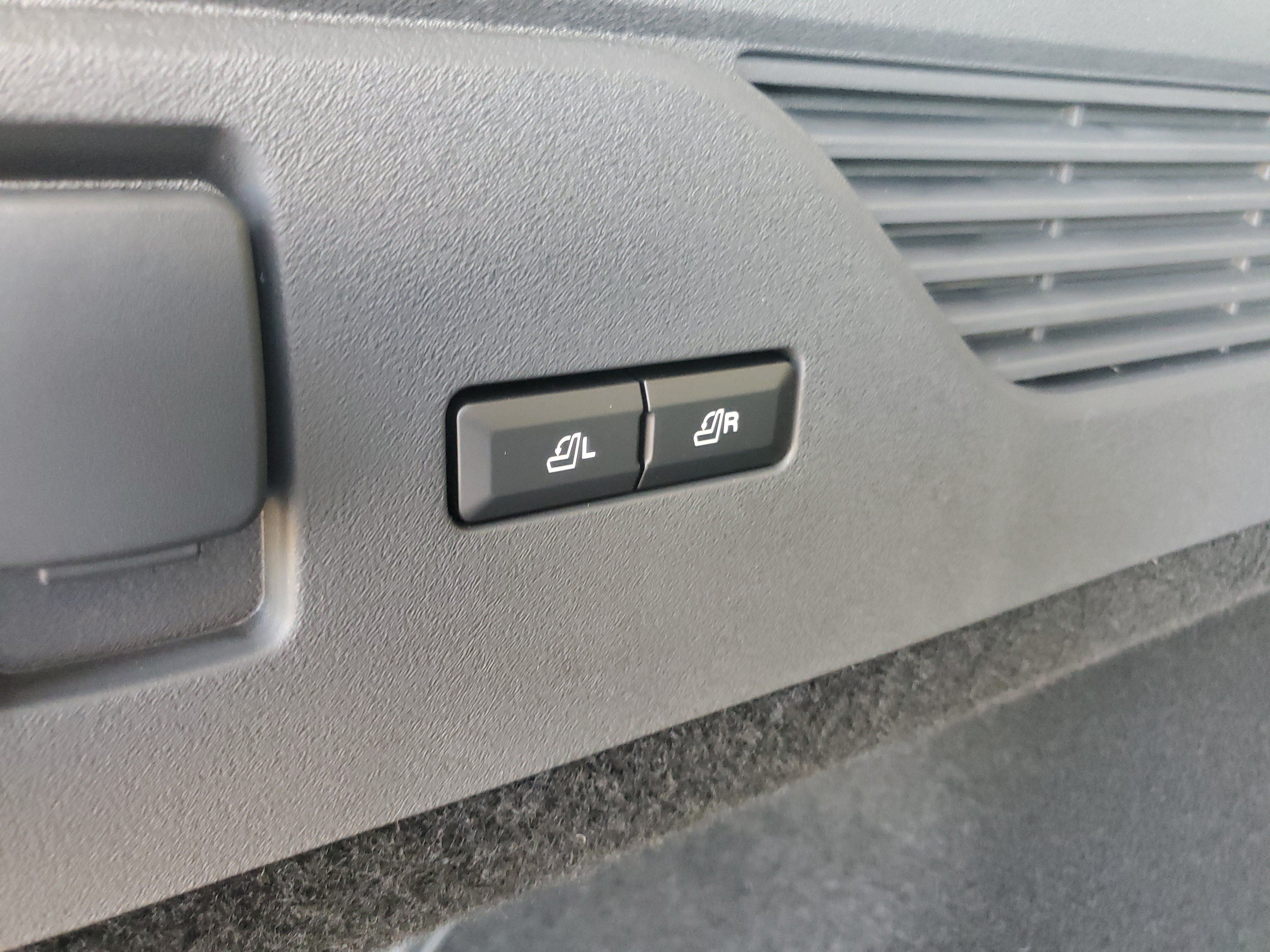 New 2026 Lincoln Nautilus Premier AWD/4WD image 32