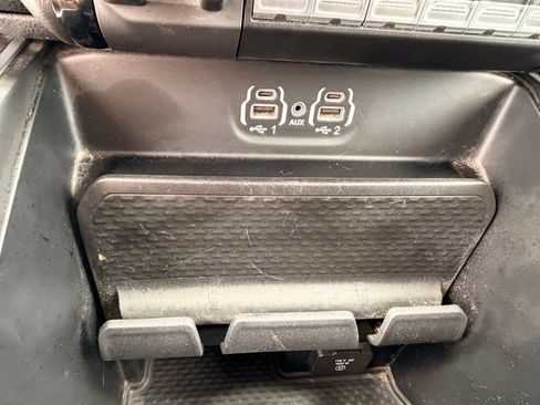Used 2024 RAM 3500 Big Horn w/ Night Edition AWD/4WD image 30