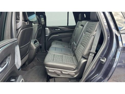 Used 2022 Cadillac Escalade Sport Platinum AWD/4WD image 13