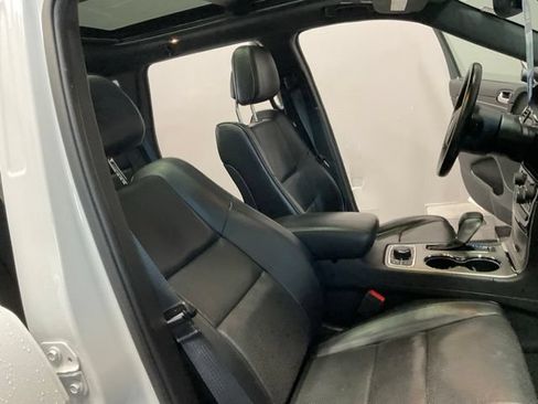 Used 2019 Jeep Grand Cherokee High Altitude AWD/4WD image 18
