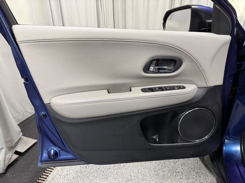 Used 2016 Honda HR-V EX-L image 19