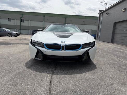 Used 2019 BMW i8 Roadster AWD/4WD image 3