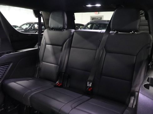 Used 2021 Chevrolet Tahoe Z71 w/ Z71 Off-Road Package image 18