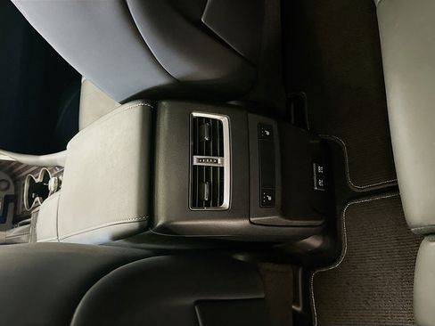 Used 2022 Lexus RX 450h AWD w/ Luxury Package image 29