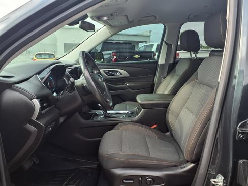 Used 2018 Chevrolet Traverse LT AWD/4WD image 17