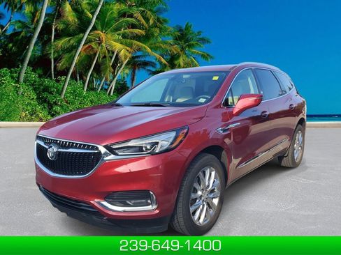 Used 2020 Buick Enclave Essence w/ Sound and Sites Package AWD/4WD image 1