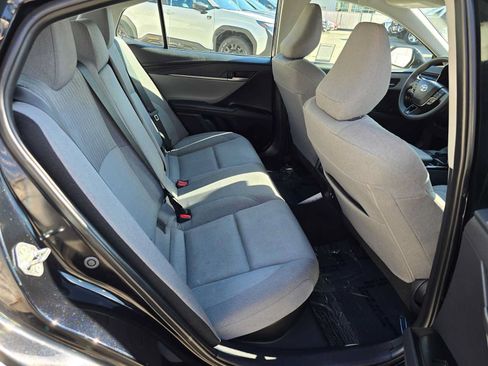 Used 2025 Toyota Camry LE AWD/4WD image 12