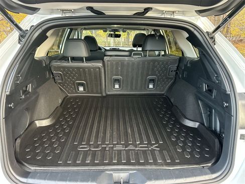 Certified 2022 Subaru Outback Limited image 27