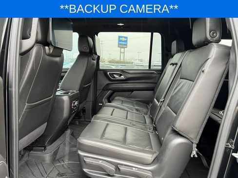 Used 2021 Chevrolet Suburban Z71 w/ Z71 Signature Package image 8