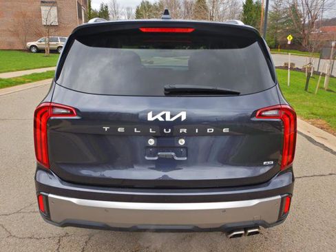 Used 2025 Kia Telluride S image 11