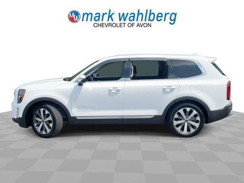 Used 2022 Kia Telluride EX w/ EX Premium Package AWD/4WD image 5