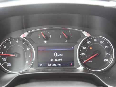 Used 2025 Chevrolet Blazer LT AWD/4WD image 9