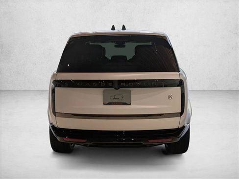 New 2026 Land Rover Range Rover SV AWD/4WD image 8