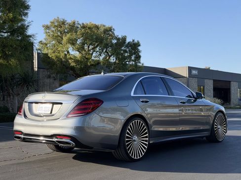 Used 2019 Mercedes-Benz S 560 Sedan image 5