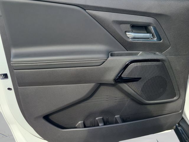 New 2026 Chevrolet Silverado EV LT w/ Plus Package AWD/4WD image 27