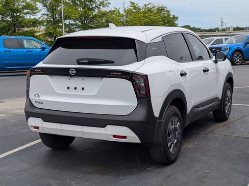 Used 2025 Nissan Kicks S FWD image 3