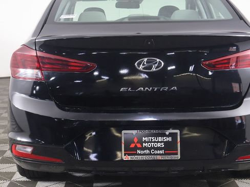 Used 2019 Hyundai Elantra SEL FWD image 12
