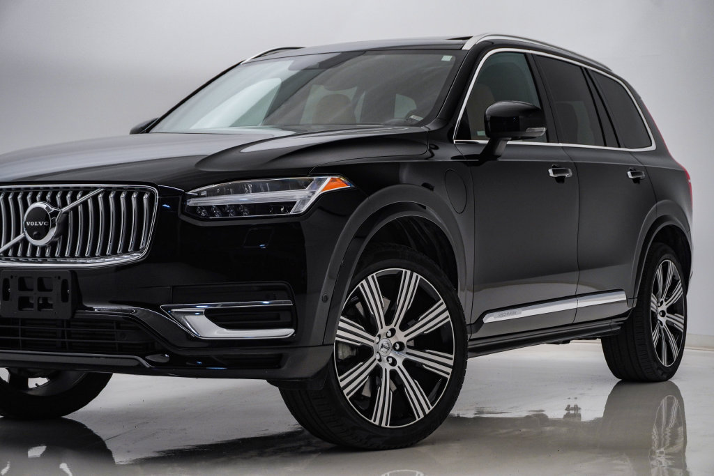 Used 2022 Volvo XC90 T8 Inscription w/ Advanced Package AWD/4WD image 2
