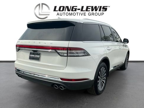 Certified 2024 Lincoln Aviator 2WD w/ Premium Package image 7