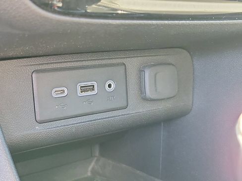 Used 2023 Buick Encore GX Select w/ Experience Buick Package AWD/4WD image 27