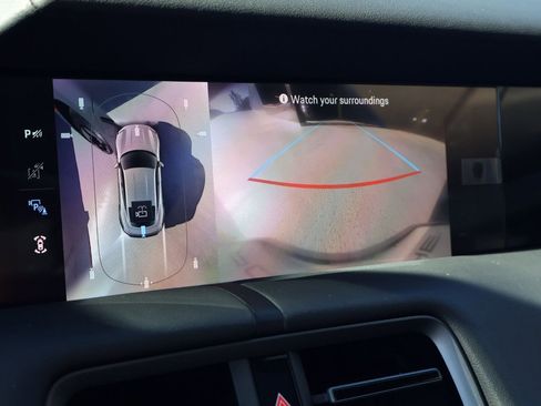 New 2026 Porsche Taycan image 19