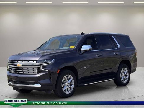 Used 2023 Chevrolet Tahoe Premier w/ Advanced Technology Package AWD/4WD image 4
