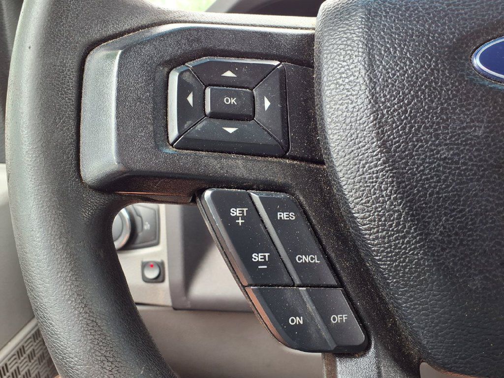 Used 2022 Ford E-350 and Econoline 350 Super Duty w/ Power Windows & Locks Group RWD image 18