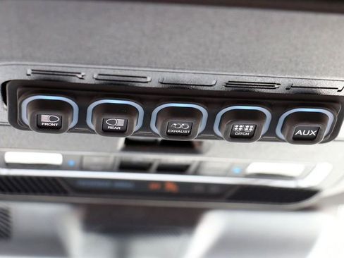 New 2025 Ford F150 Lariat w/ Equipment Group 502A High image 32