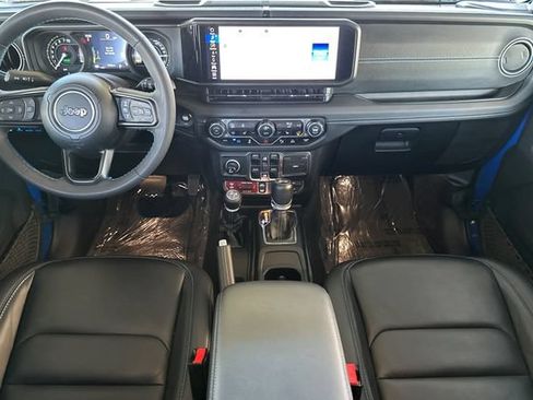 Used 2024 Jeep Wrangler Unlimited Rubicon 4xe AWD/4WD image 4