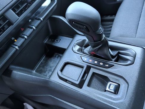 Used 2023 Chevrolet Colorado W/T w/ WT Convenience Package RWD image 21