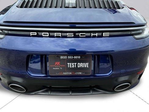 Used 2024 Porsche 911 Carrera RWD image 15